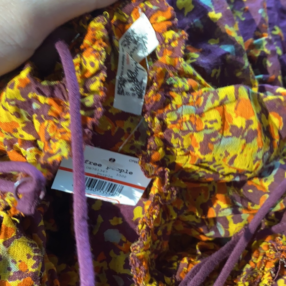 NWT FREE PEOPLE floral top✨✨ - Picture 3 of 4